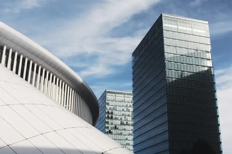 Philharmonie roof and office tower in Kirchberg